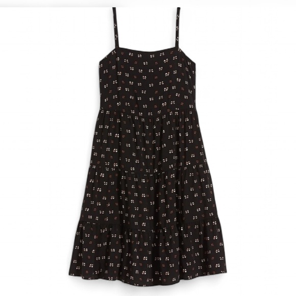 Old Navy Dresses & Skirts - Old Navy Black Print Tiered Swing Dress
